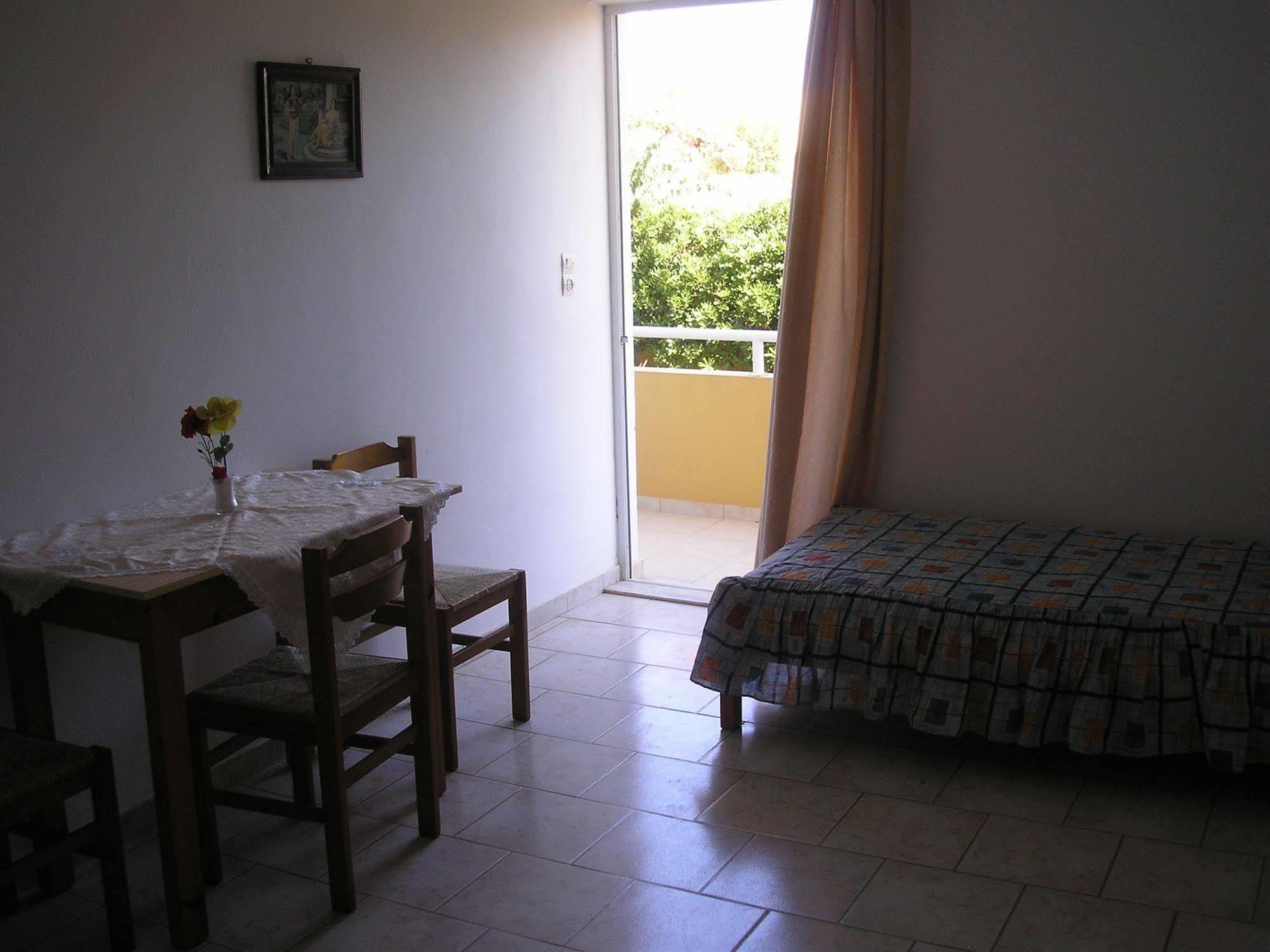Dimitra Apartments 구베스 외부 사진