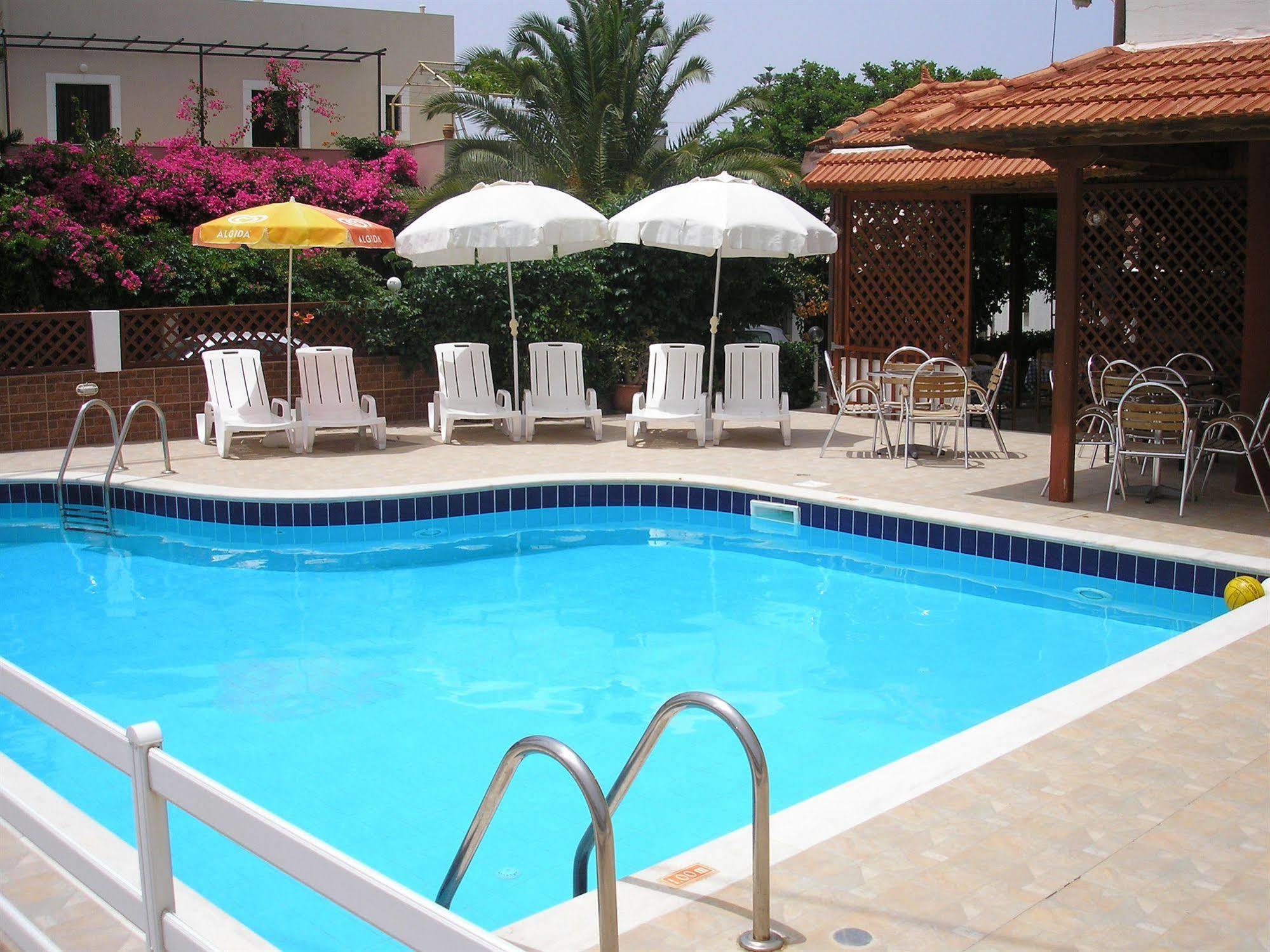 Dimitra Apartments 구베스 외부 사진